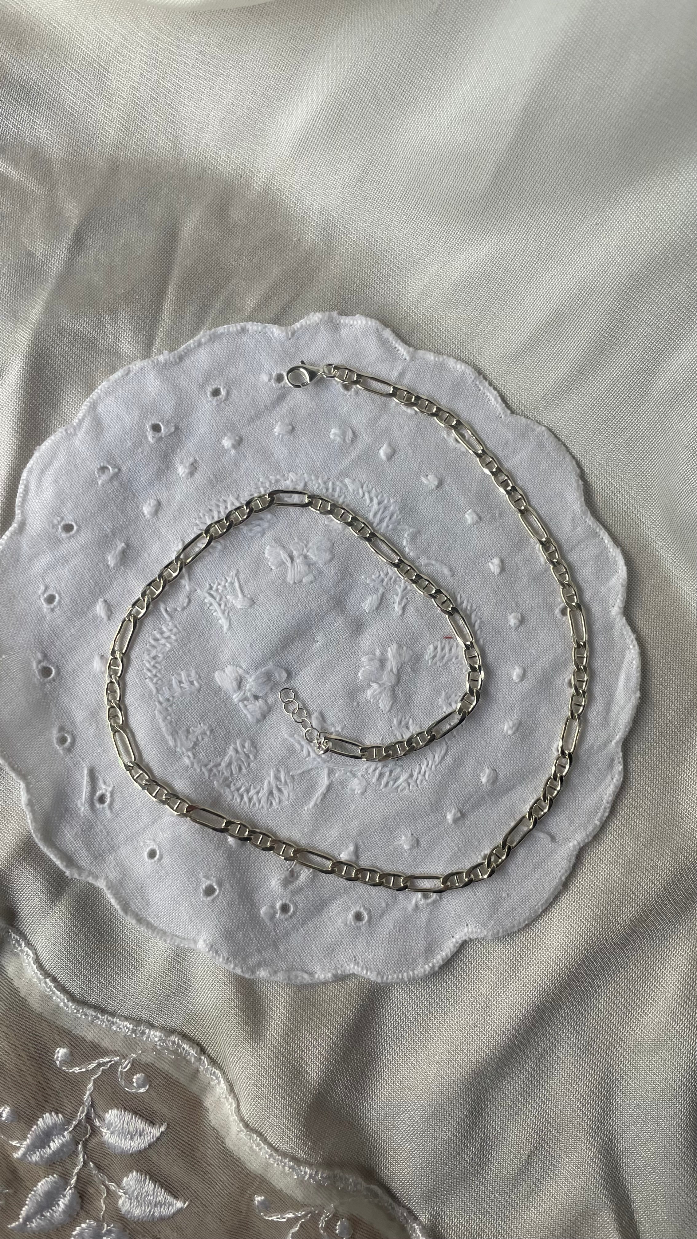 Pansy Chain